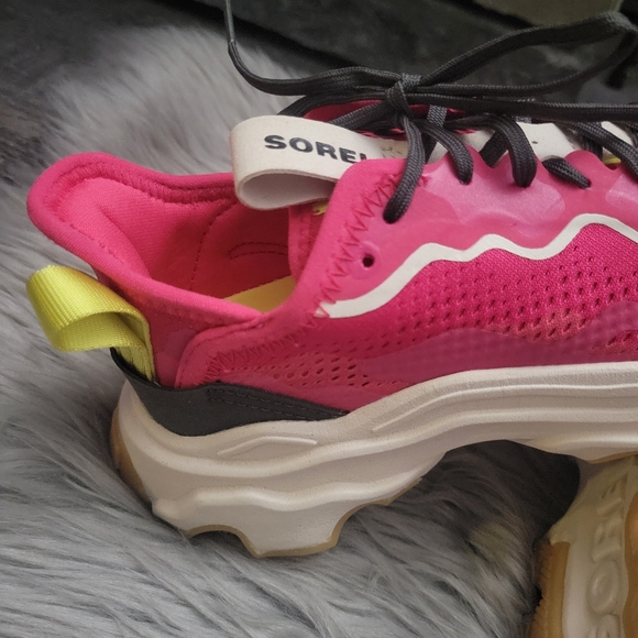 The SOREL Kinetic Breakthru Day Lace sneakers NWT size 7.5 - Picture 12 of 16